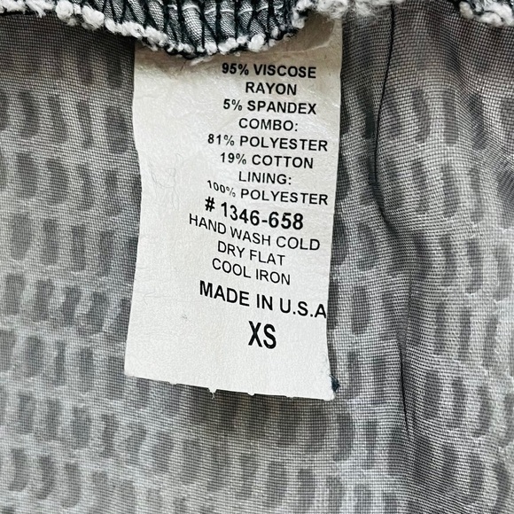 Waverly Grey Liberant White and Gray Jacket - Picture 8 of 13